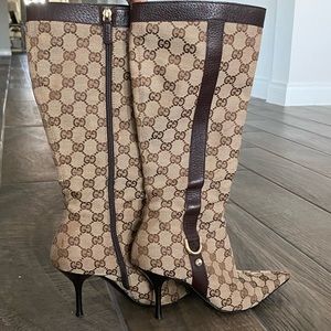 Authentic Gucci boots.